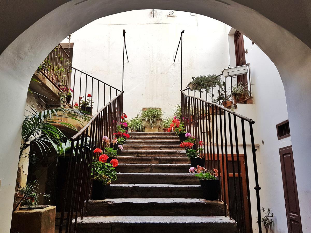 Bed And Breakfast L&P Cefalù Kültér fotó